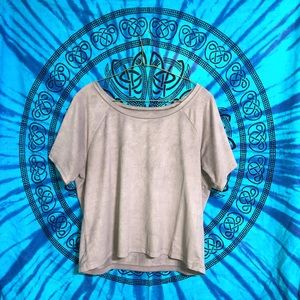 textured mauve t-shirt